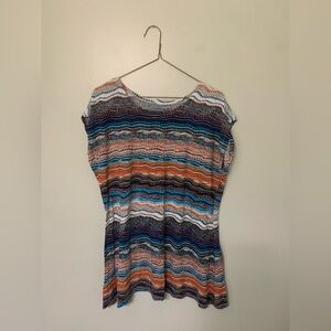NorthStyle — women’s medium short sleeve patterned top